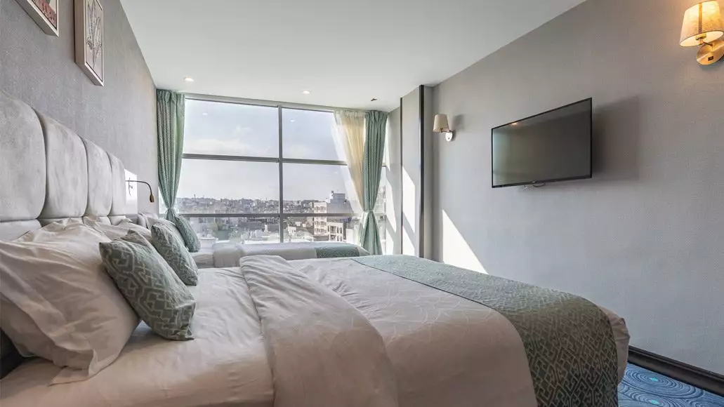 Alibaba https://cdn.alibaba.ir/ostorage/hotel-accommodation-images/685fa9fca1e6f83605b73ab8_سه تخته (2).webp